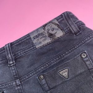 VINTAGE Guess corduroy jeans 🖤